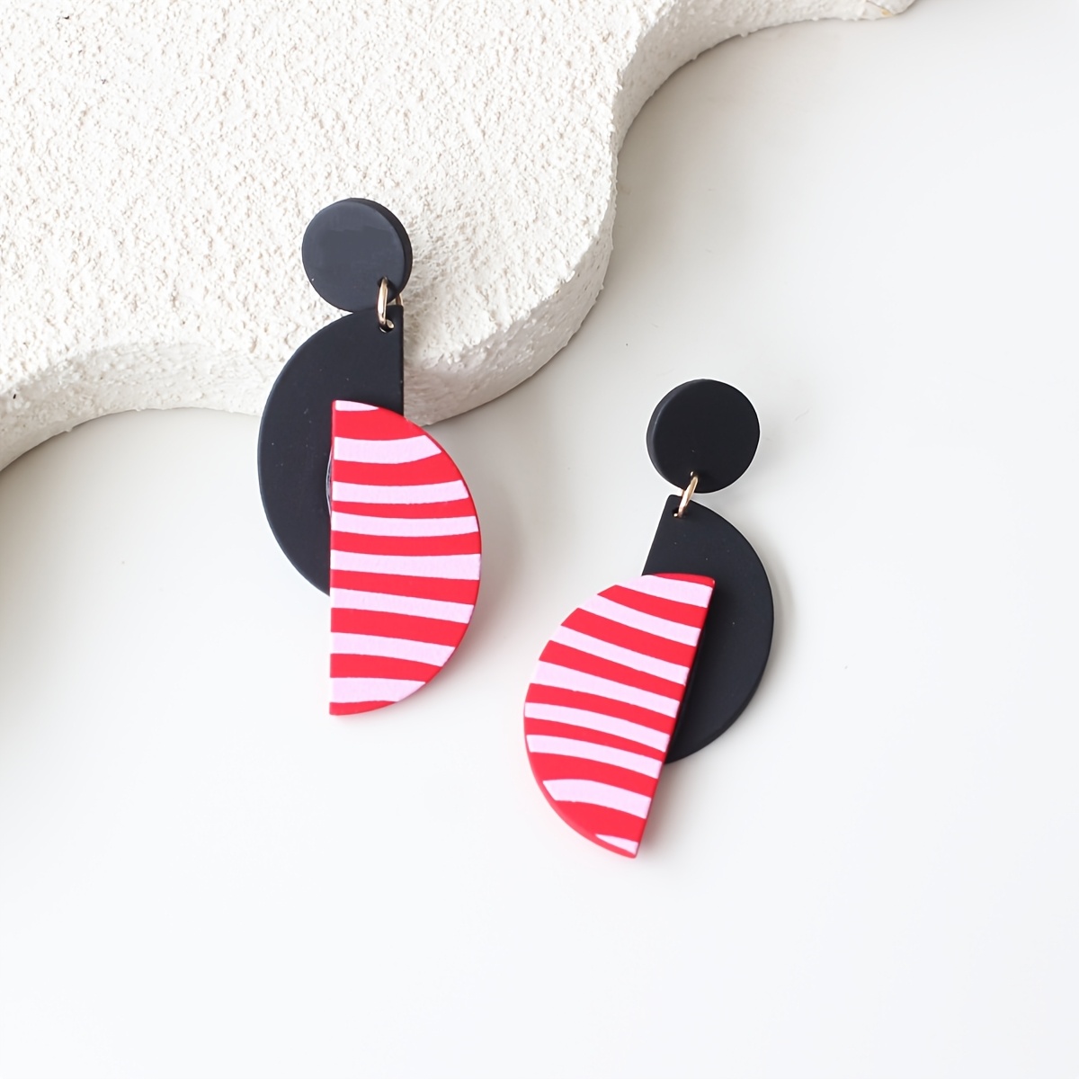 Women's Vintage Geometric Striped Drop Earrings
